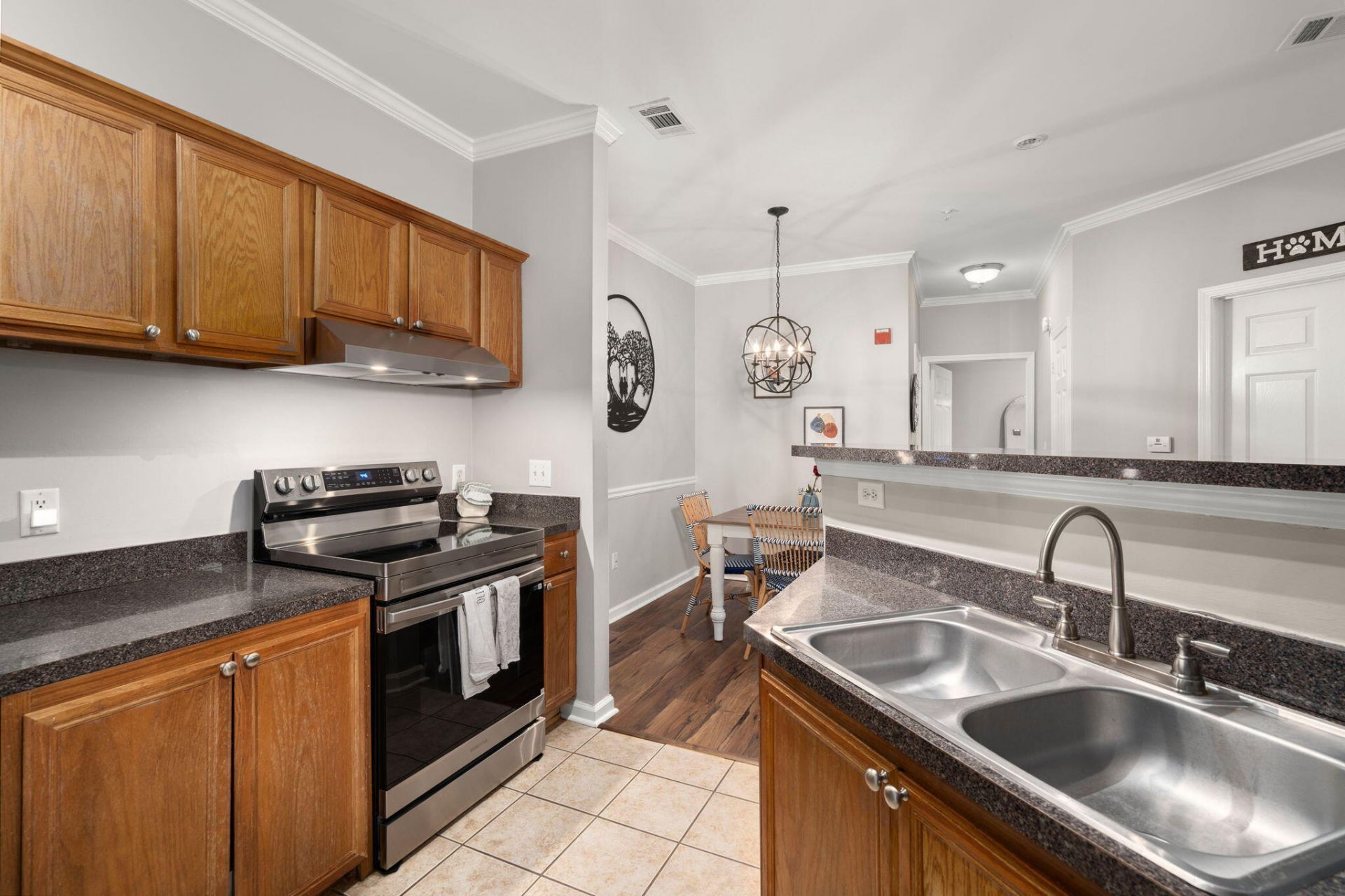45 Sycamore Avenue Photo 12