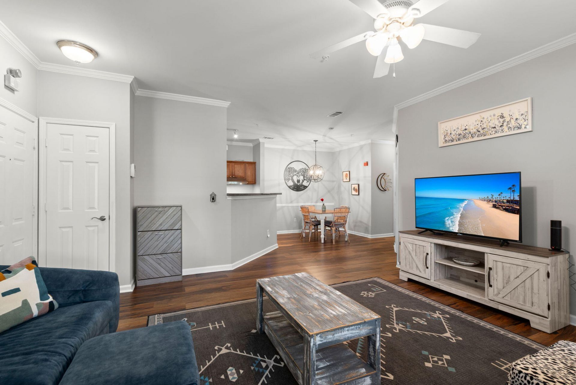 45 Sycamore Avenue Photo 4