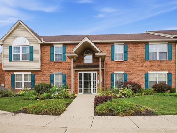 8771 Carrousel Park Circle, Unit 152, Colerain Twp, OH 45251