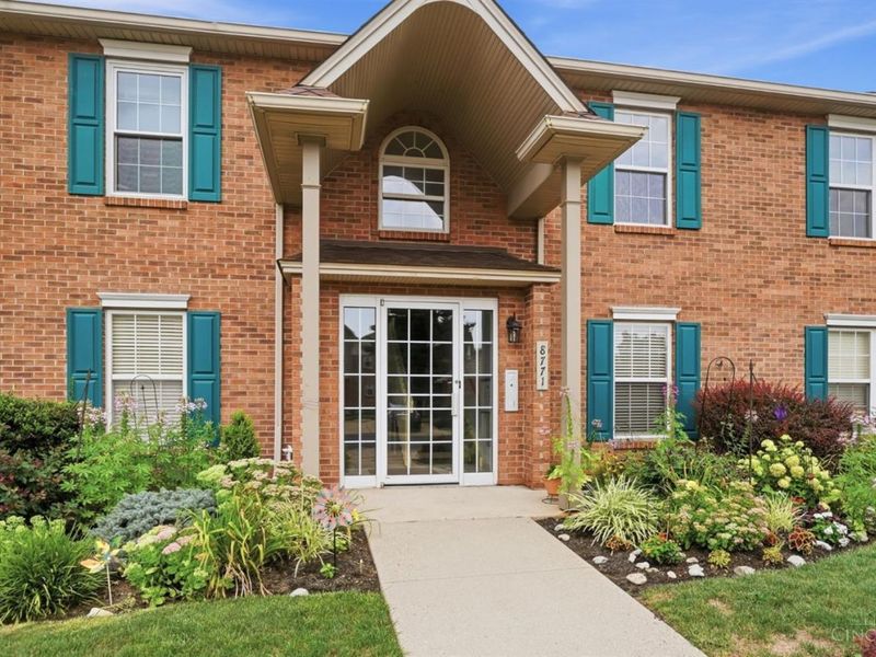 8771 Carrousel Park Circle, Unit 152, Colerain Township, OH 45251 Photo 3