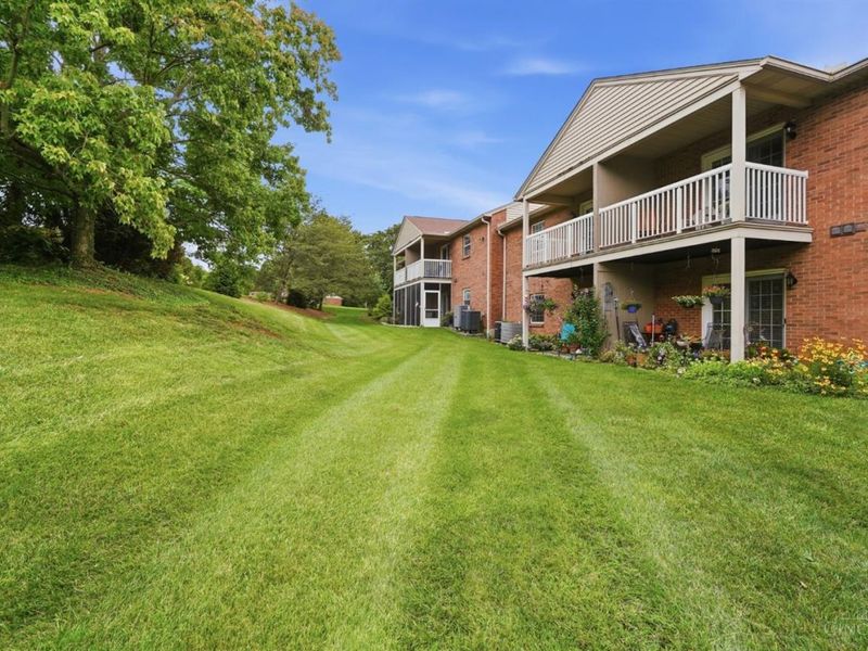 8771 Carrousel Park Circle, Unit 152, Colerain Township, OH 45251 Photo 35