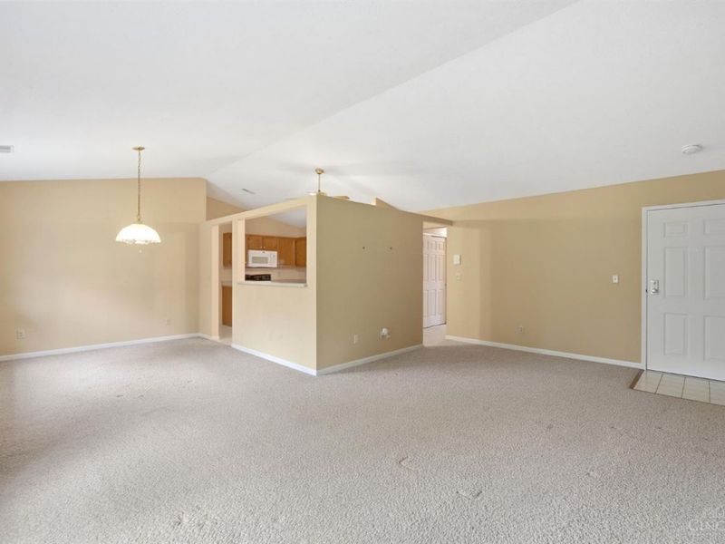 8771 Carrousel Park Circle, Unit 152, Colerain Township, OH 45251 Photo 6