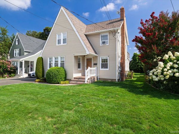 121 Raymond Street , Unit 1st, Rockville Centre, NY 11570
