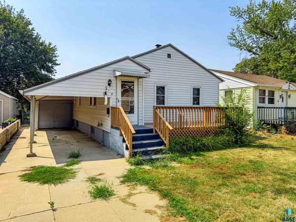 519 Wayland Ave, Sioux Falls, SD 57103