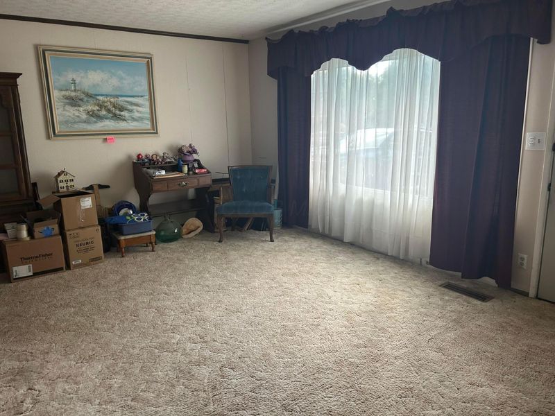 796 Gilmore Drive, Reynoldsburg, OH 43068 Photo 2