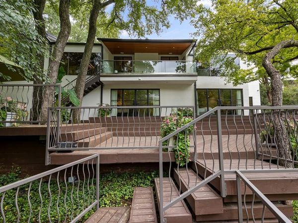 2103 Indian Creek Drive, Westover Hills, TX 76107