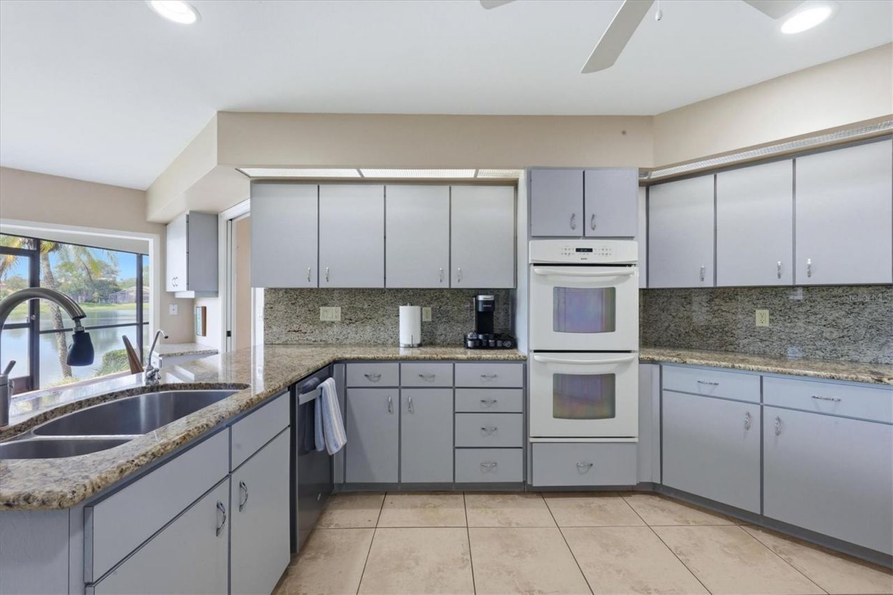 4300 Camino Madera, Sarasota, FL 34238 Photo