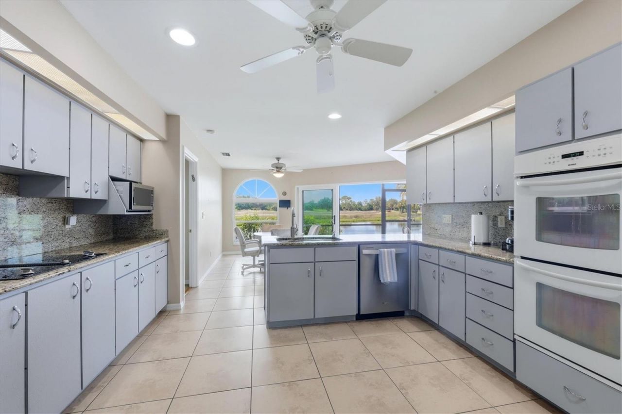 4300 Camino Madera, Sarasota, FL 34238 Photo