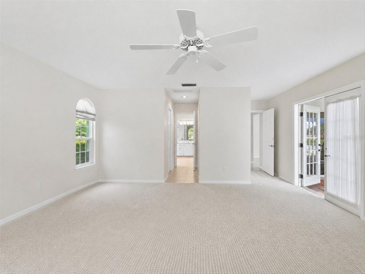 4300 Camino Madera, Sarasota, FL 34238 Photo