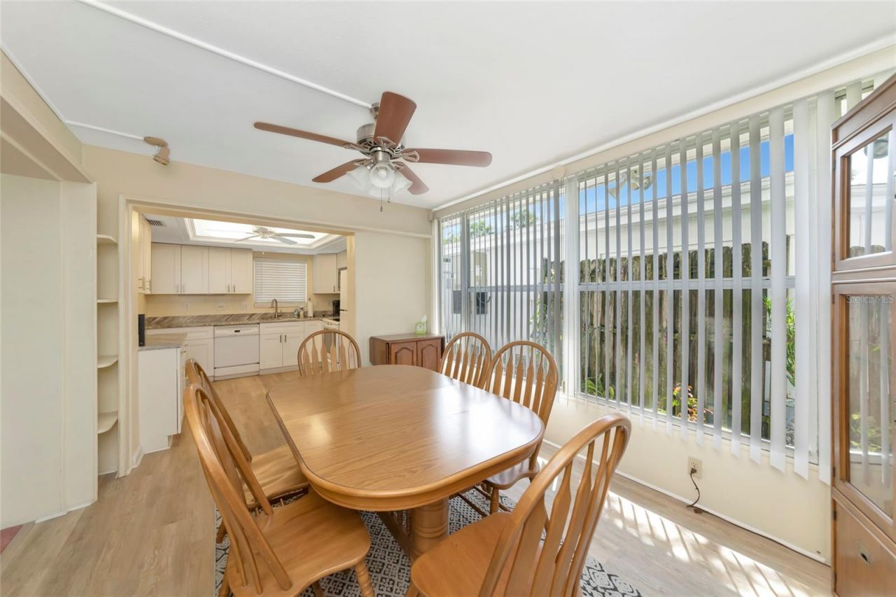 4202 Schwalbe Drive, Unit 89, Sarasota, FL 34235 Photo