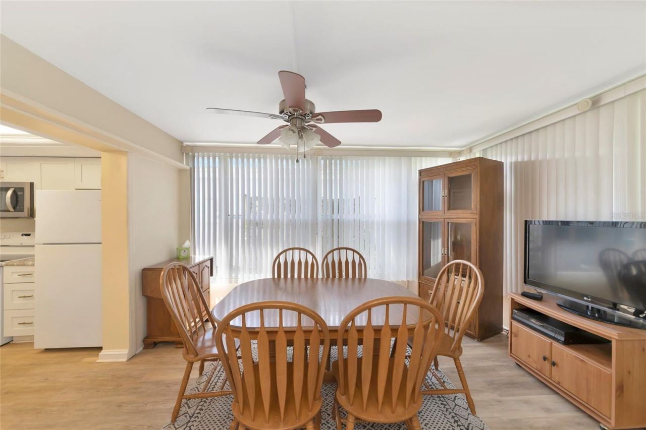 4202 Schwalbe Drive, Unit 89, Sarasota, FL 34235 Photo