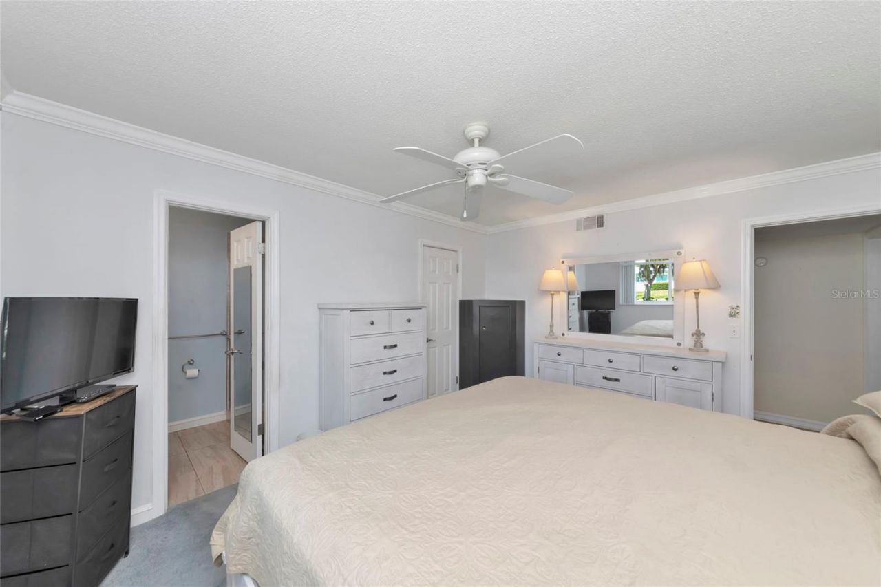 4202 Schwalbe Drive, Unit 89, Sarasota, FL 34235 Photo