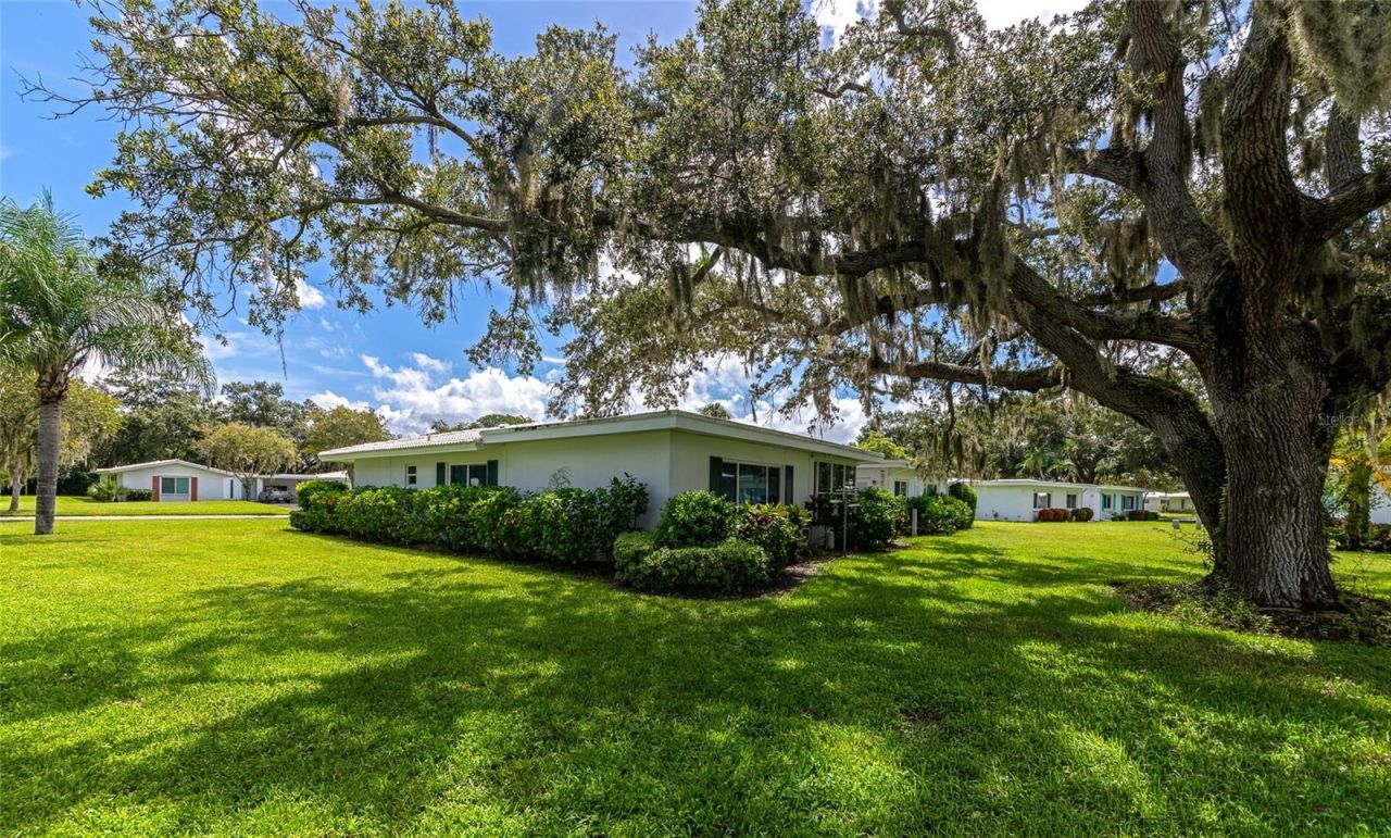 4202 Schwalbe Drive, Unit 89, Sarasota, FL 34235 Photo