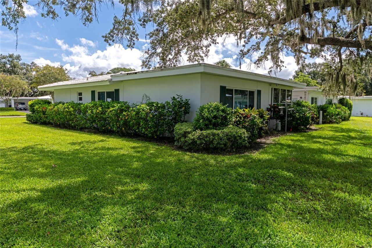 4202 Schwalbe Drive, Unit 89, Sarasota, FL 34235 Photo