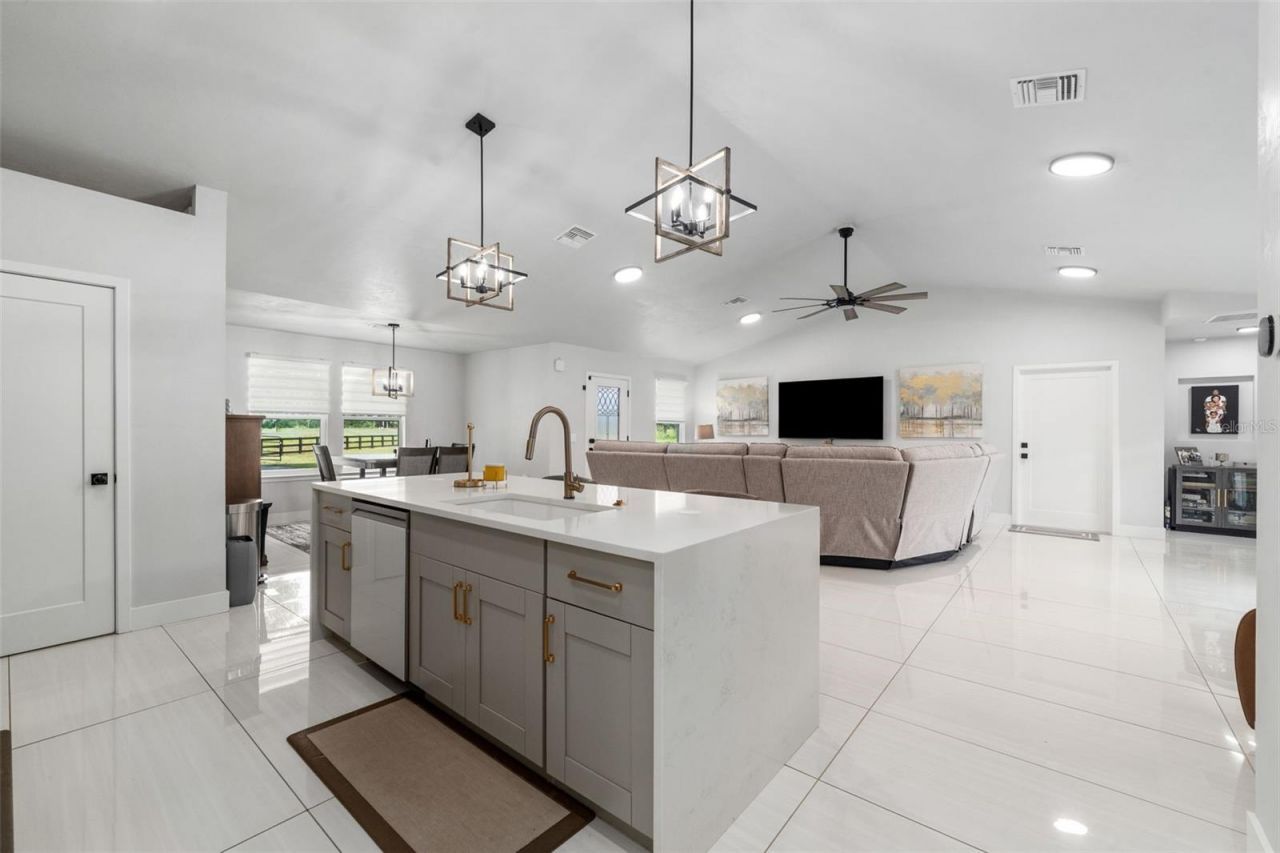 9571 NE Highway 27 Alternate, Bronson, FL 32621 Photo