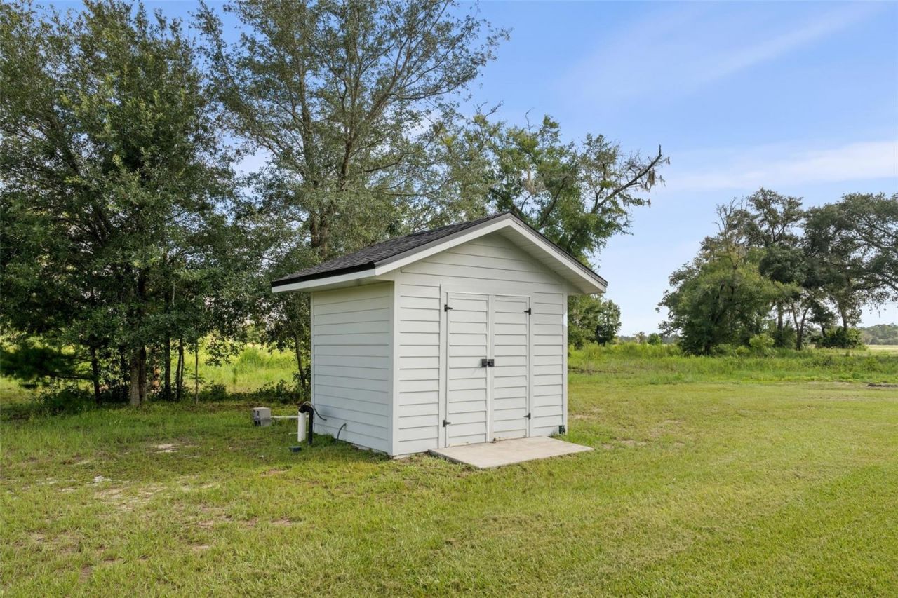 9571 NE Highway 27 Alternate, Bronson, FL 32621 Photo