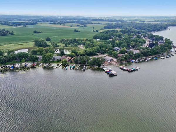 2946 Waubesa Avenue, Madison, WI 53711