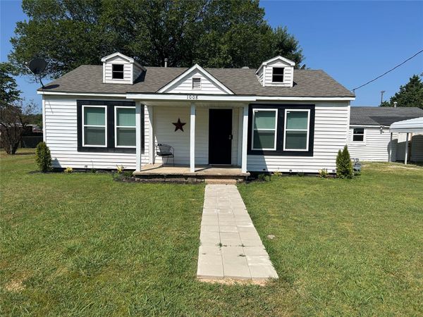 1008 1st Avenue, Warner, OK 74469