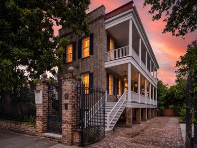 30 Anson Street, Charleston, SC 29401
