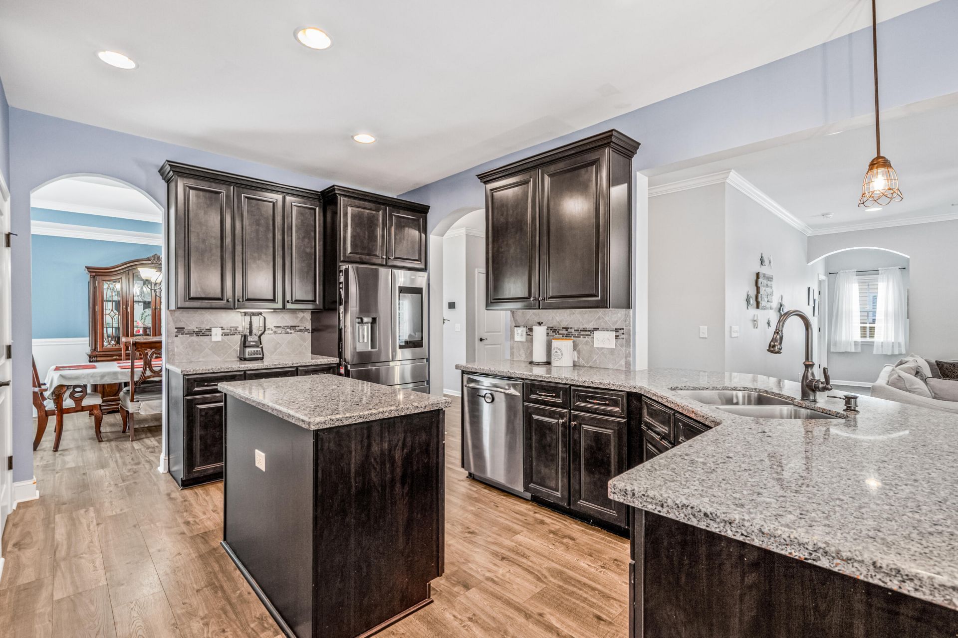 1005 Victoria Pointe Lane Photo 11