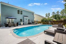 1005 Victoria Pointe Lane photo 4