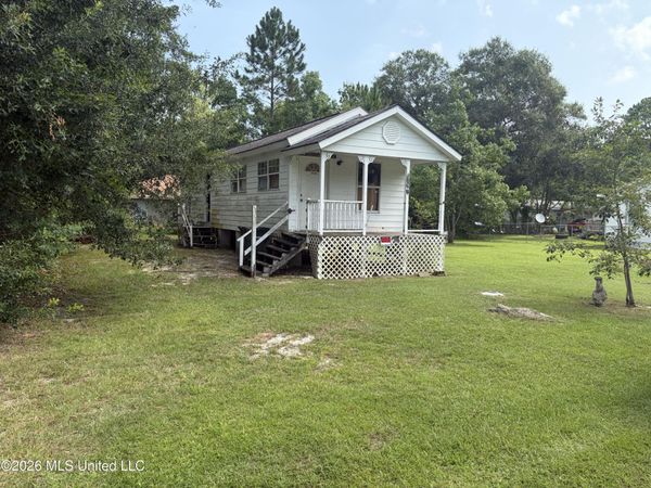 6126 Copiah Street, Bay Saint Louis, MS 39520