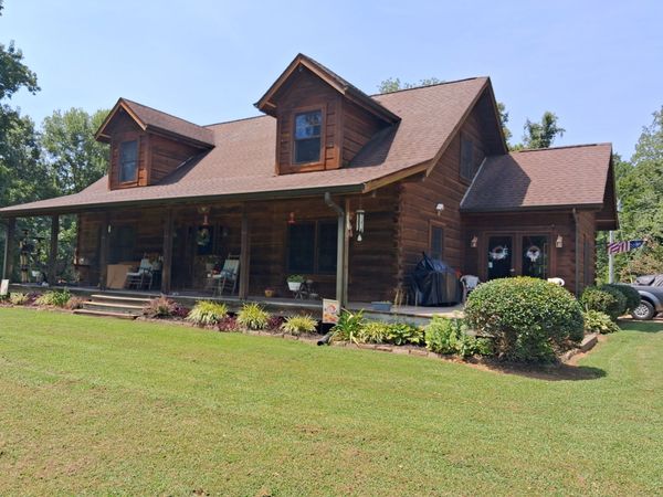 3056 E Big Richland Creek Rd, Mc Ewen, TN 37101