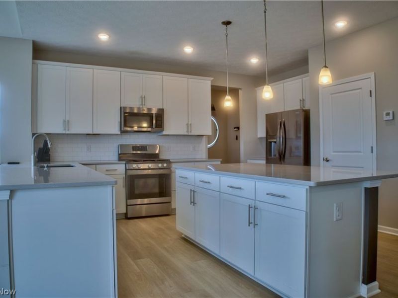 3367 Ponderosa , Green, OH 44685 Photo 5