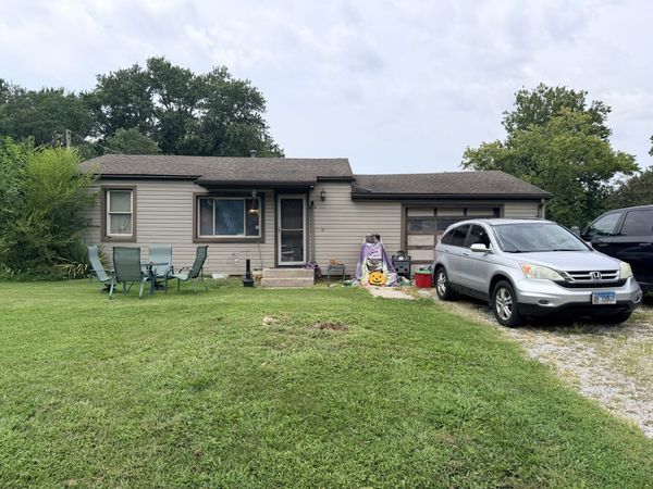 201 Lucinda Drive , Fairview Heights, IL 62208