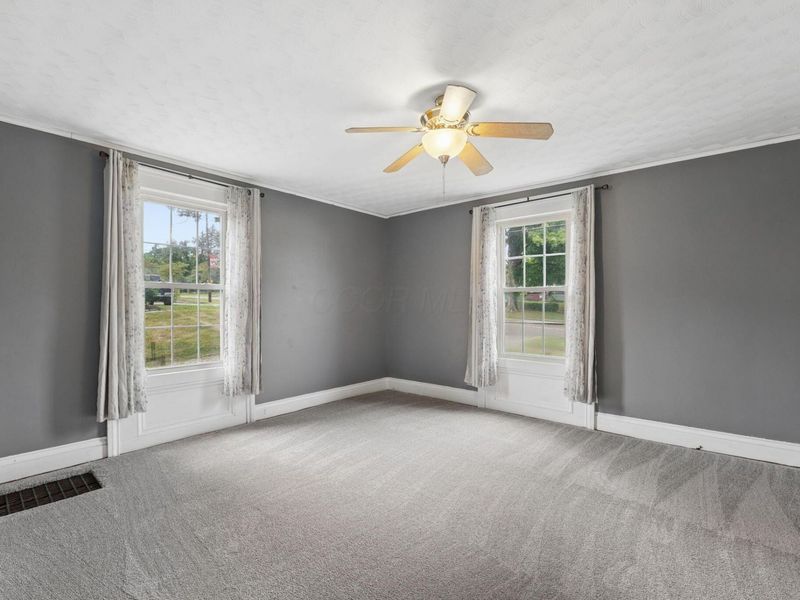 107 W Sandusky Street, Fredericktown, OH 43019 Photo 8