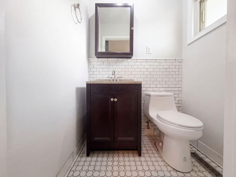2221 Myrtle Avenue , Columbus, OH 43211 Photo 18