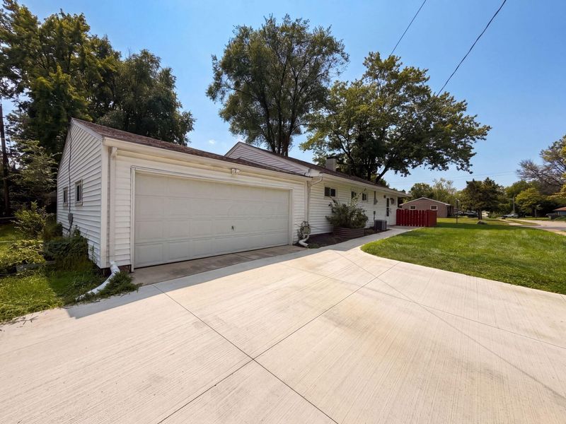 2221 Myrtle Avenue , Columbus, OH 43211 Photo 25