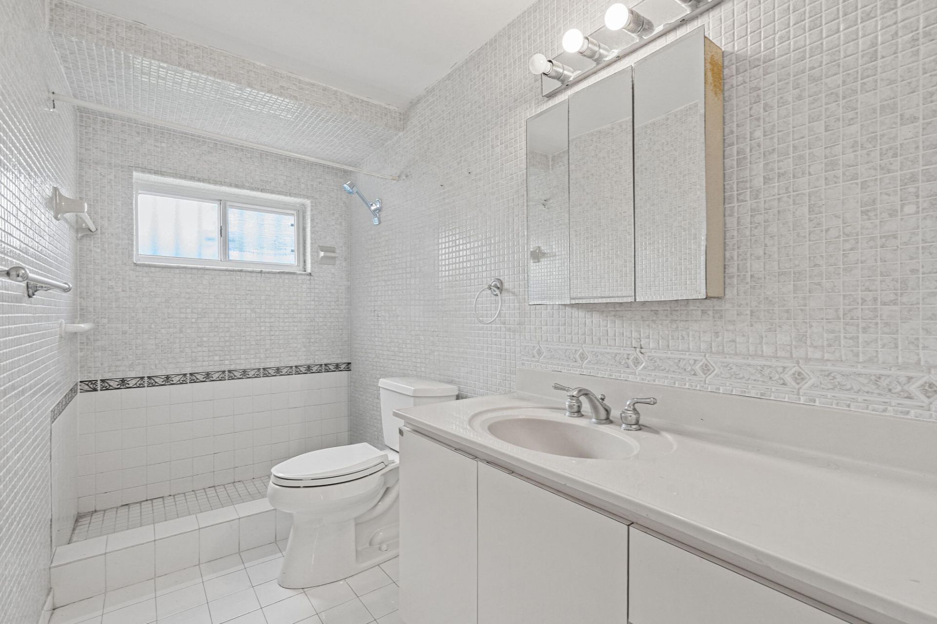 331 Tamiami Canal Road, Miami, FL 33144 Photo