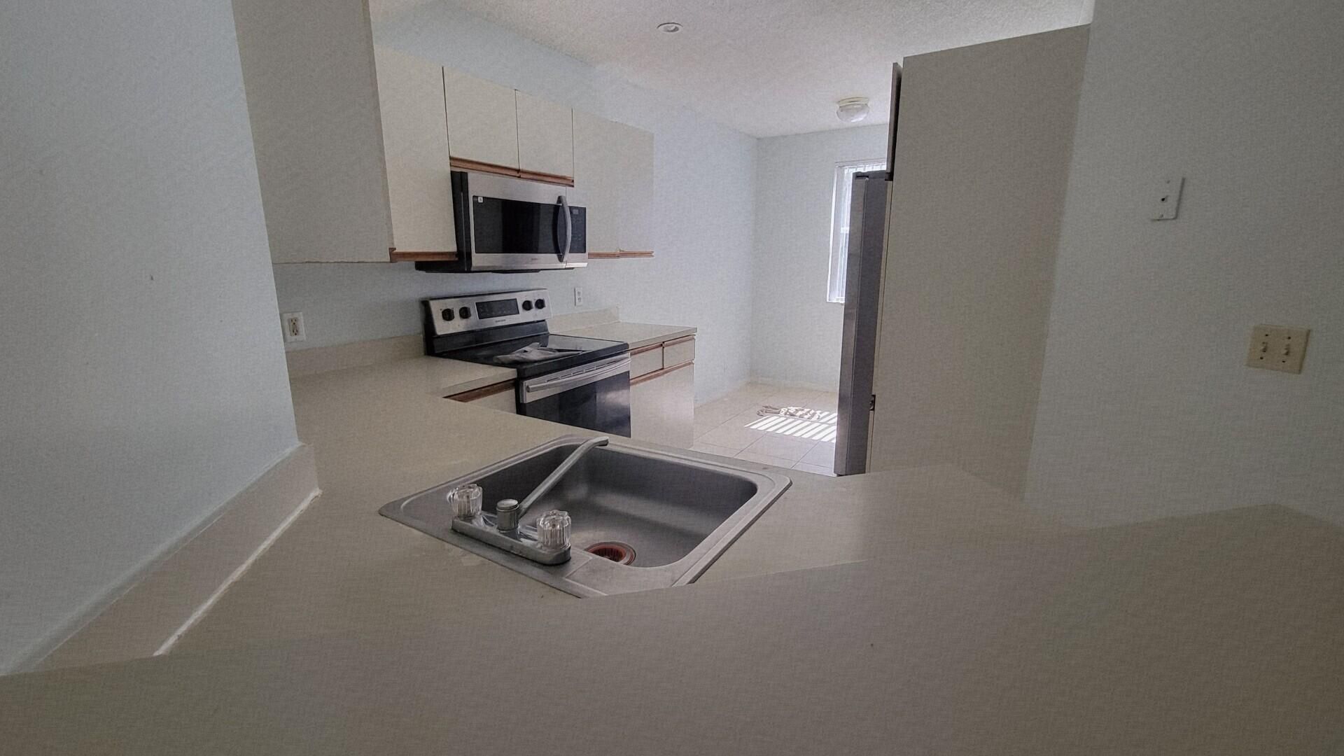 8851 Wiles Road, Unit 307, Coral Springs, FL 33067 Photo