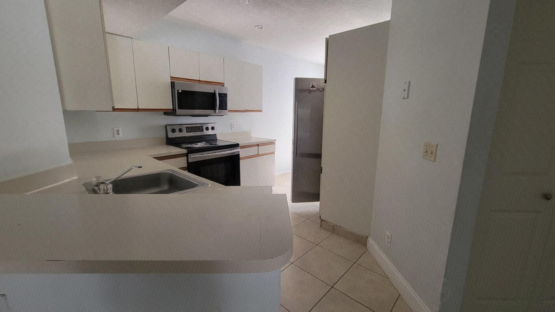8851 Wiles Road, Unit 307, Coral Springs, FL 33067 Photo