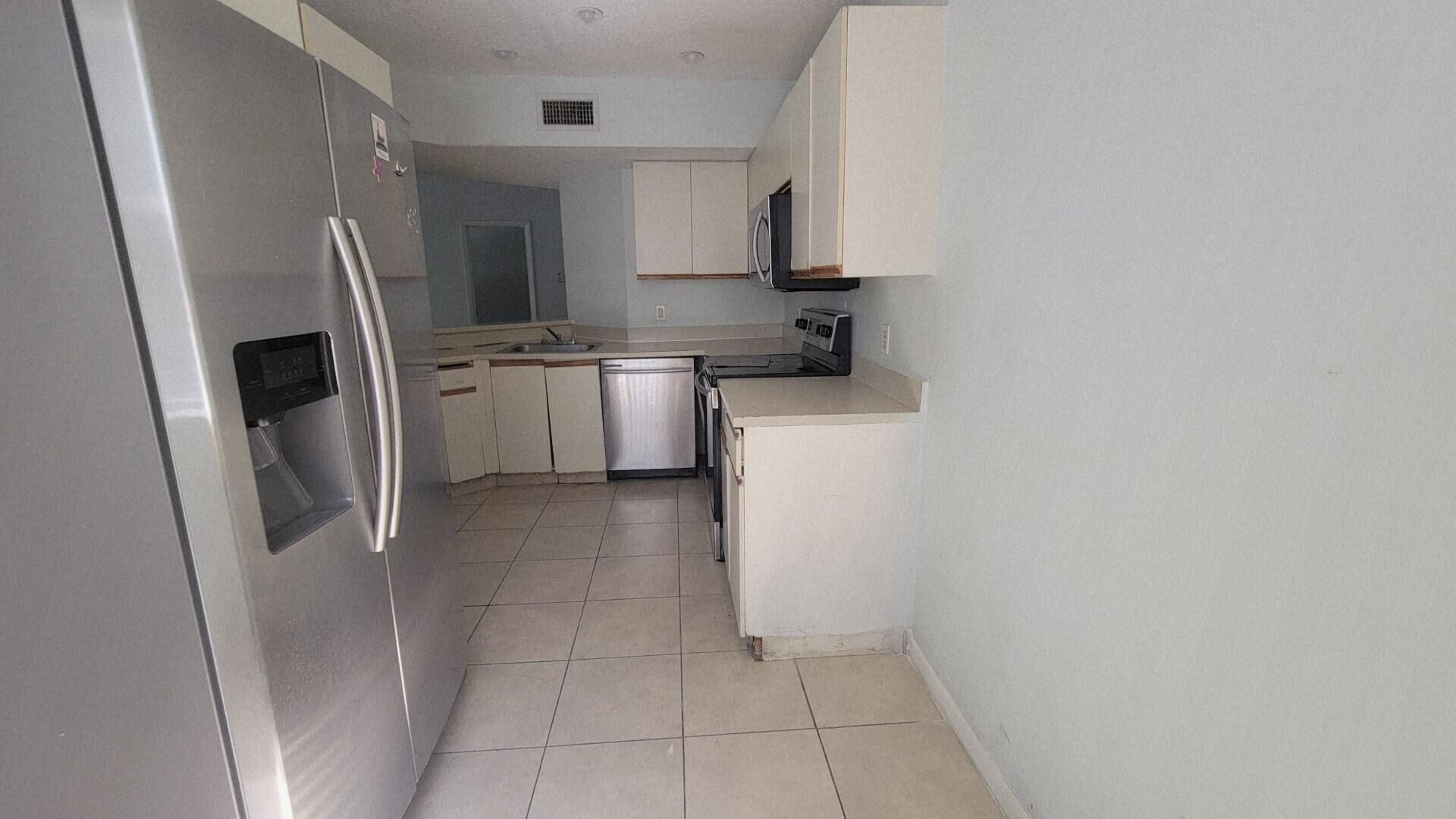 8851 Wiles Road, Unit 307, Coral Springs, FL 33067 Photo
