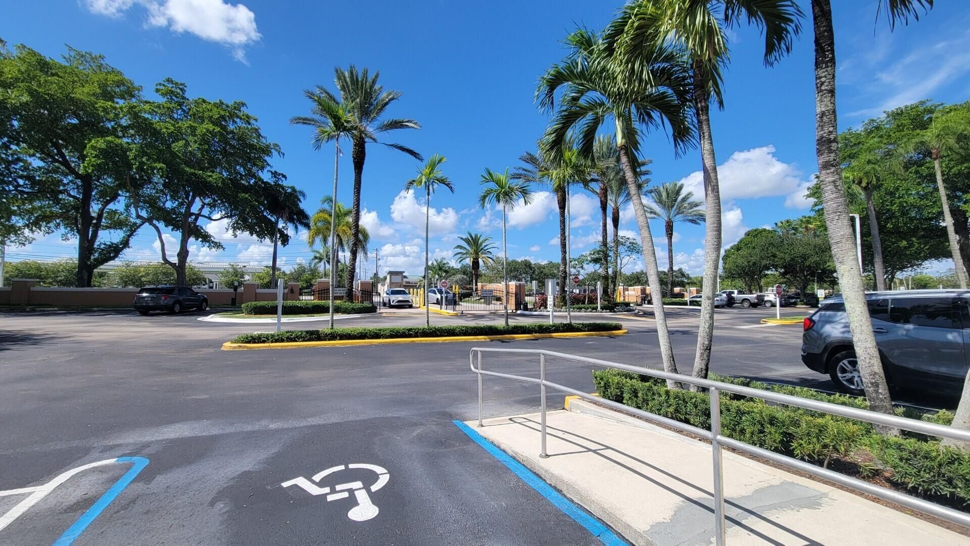 8851 Wiles Road, Unit 307, Coral Springs, FL 33067 Photo
