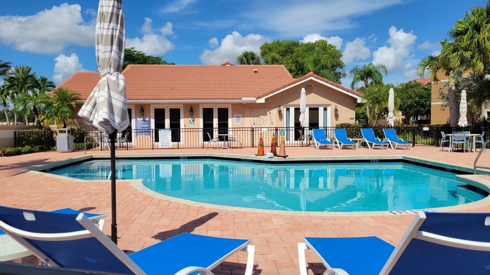 8851 Wiles Road, Unit 307, Coral Springs, FL 33067 Photo
