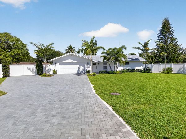 135 SE 28th Court, Boynton Beach, FL 33435