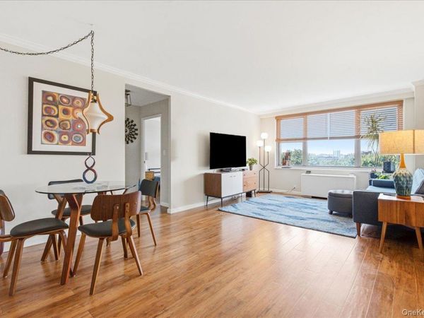 7025 Yellowstone Boulevard , Unit 8Q, Forest Hills, NY 11375