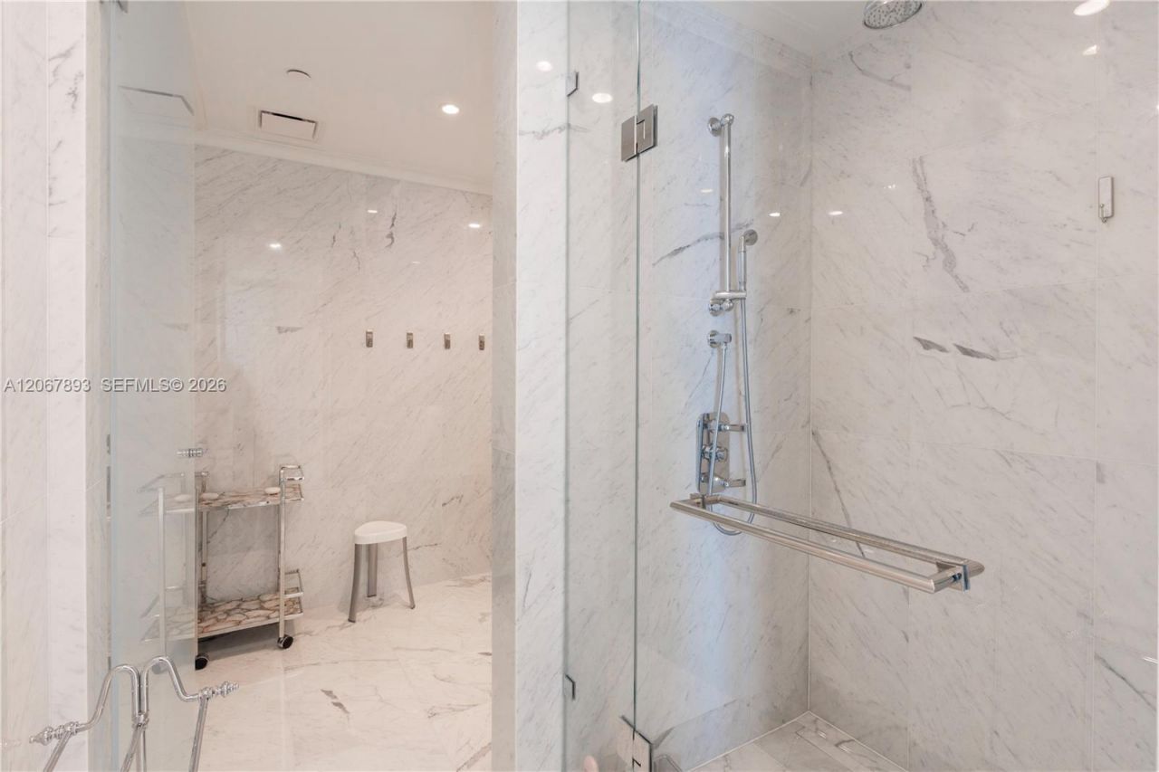 15701 Collins Ave , Unit 3005, Sunny Isles Beach, FL 33160 Photo
