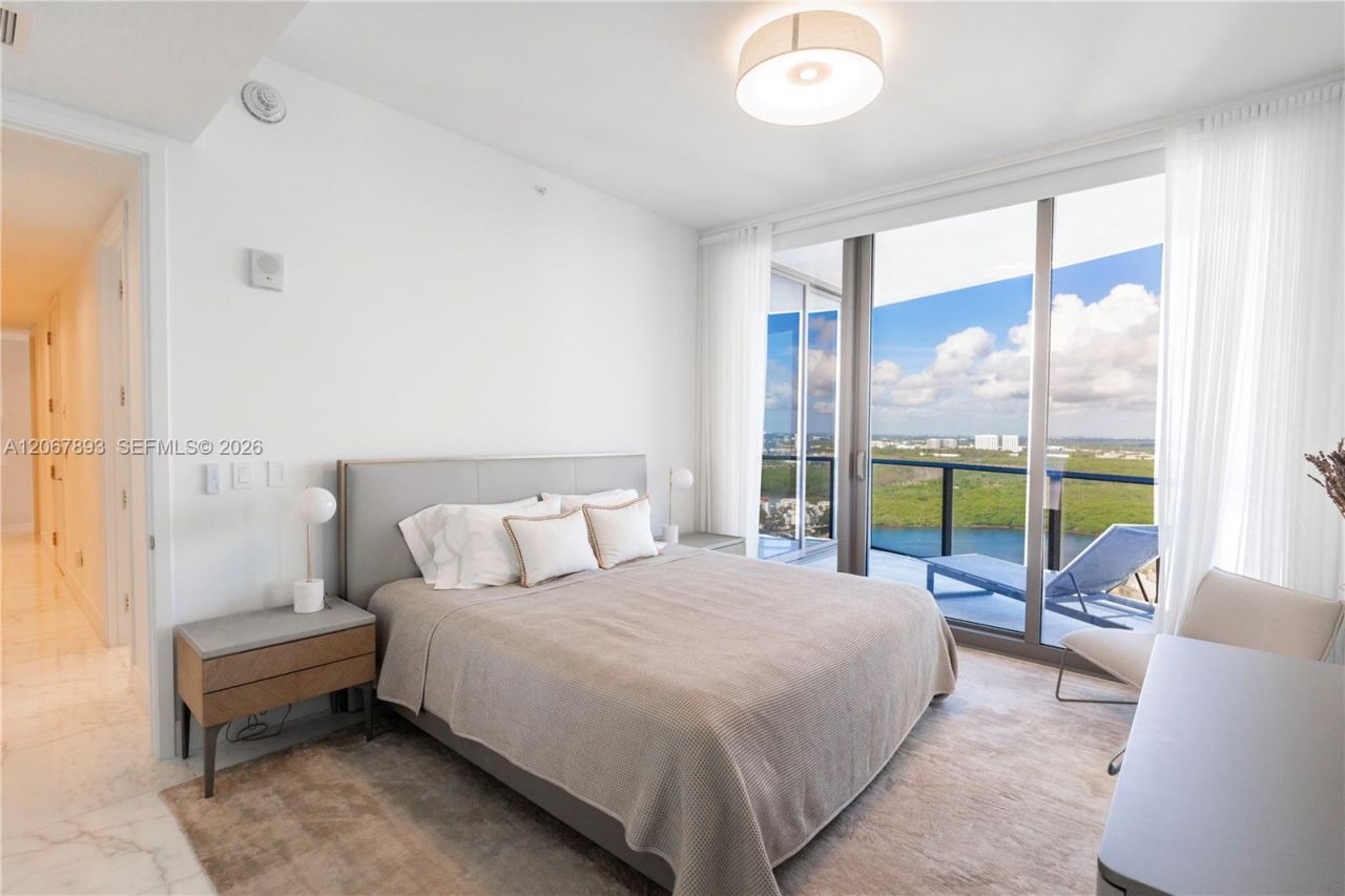 15701 Collins Ave , Unit 3005, Sunny Isles Beach, FL 33160 Photo