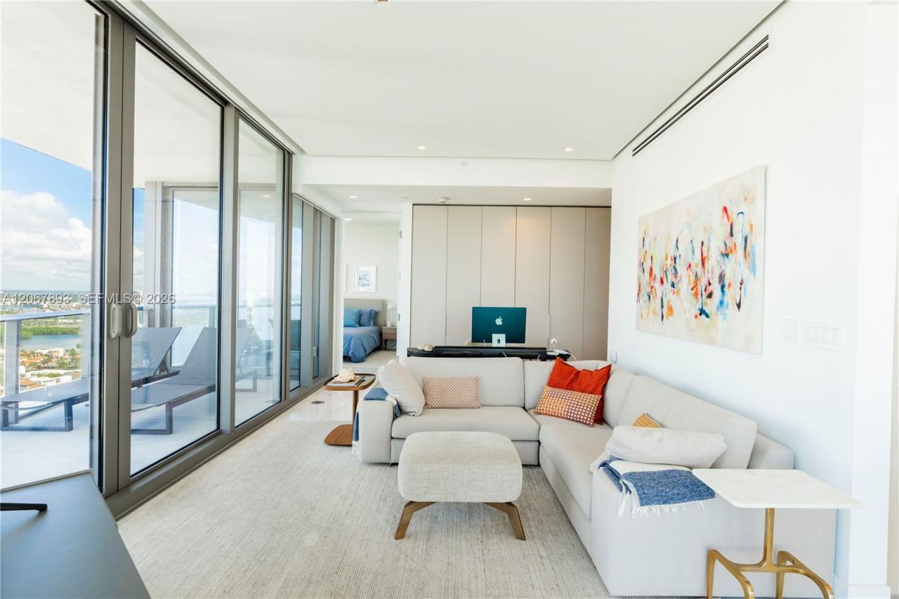 15701 Collins Ave , Unit 3005, Sunny Isles Beach, FL 33160 Photo