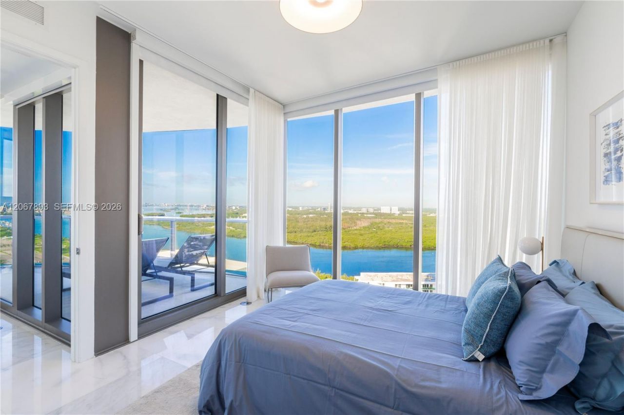 15701 Collins Ave , Unit 3005, Sunny Isles Beach, FL 33160 Photo