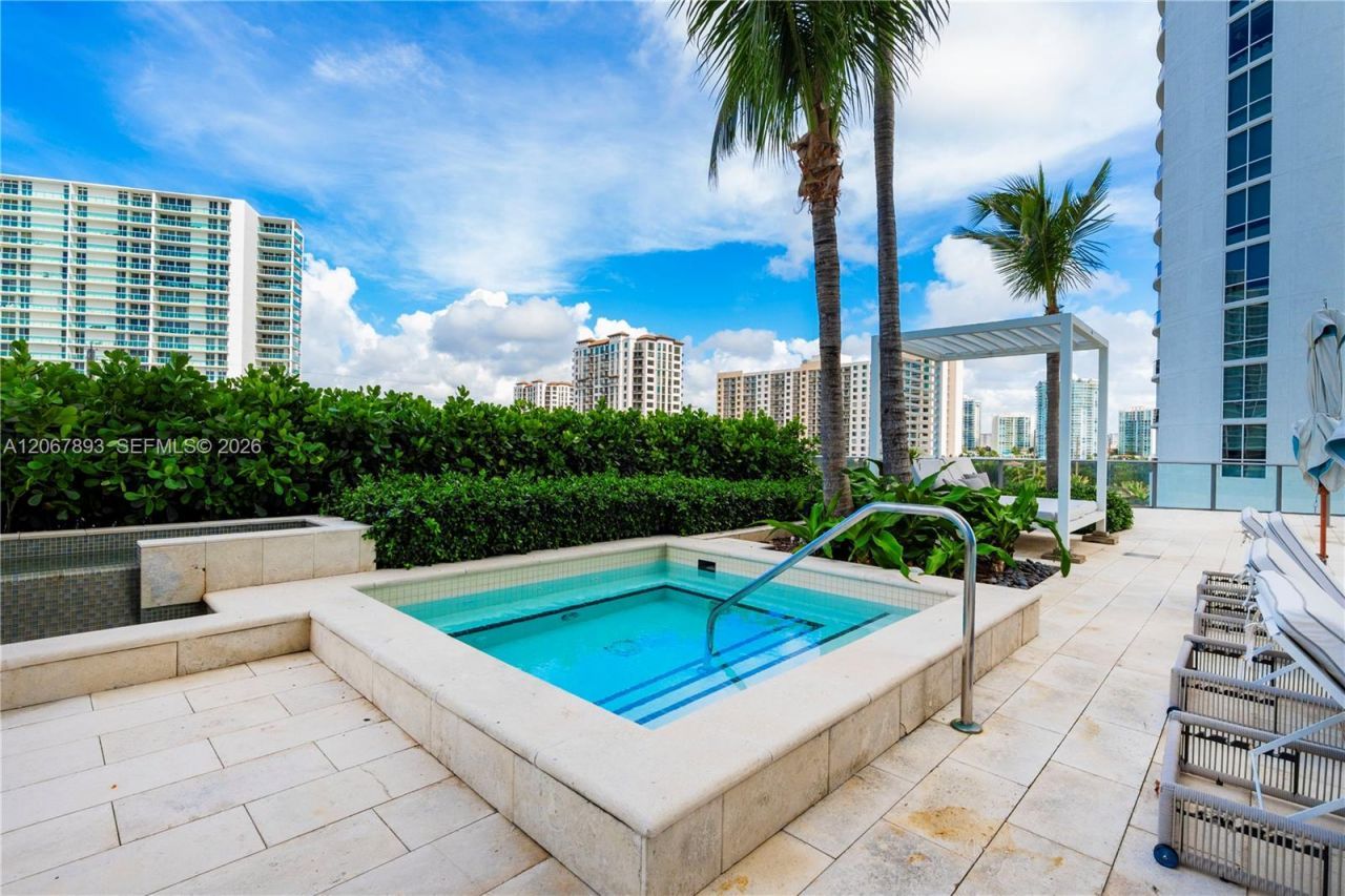 15701 Collins Ave , Unit 3005, Sunny Isles Beach, FL 33160 Photo