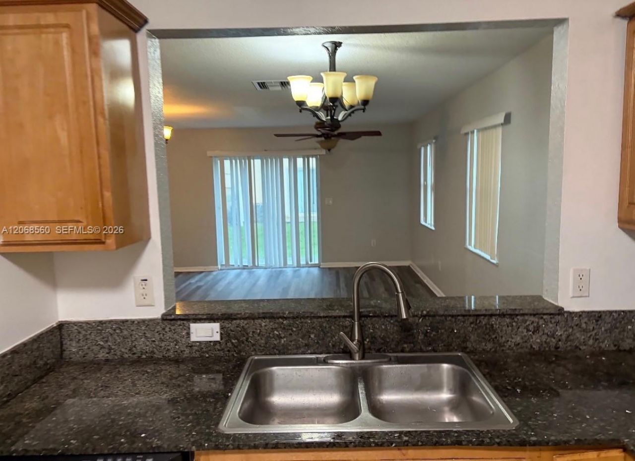 6623 Winfield Blvd , Unit 9-4, Margate, FL 33063 Photo
