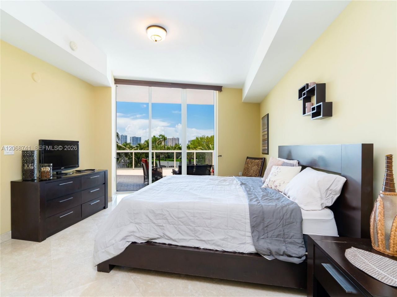 18101 Collins Ave , Unit 503, Sunny Isles Beach, FL 33160 Photo