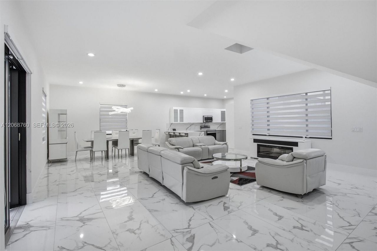 13331 SW 41st St , Miami, FL 33175 Photo
