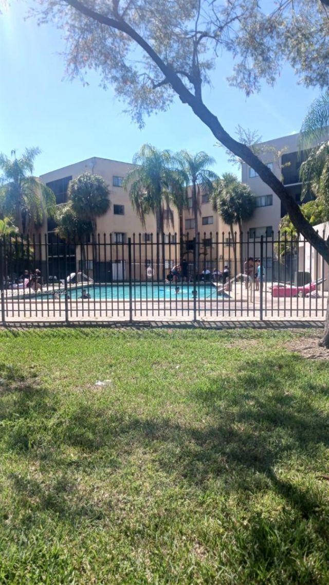 8650 SW 133rd Ave Rd, Unit 208, Miami, FL 33183 Photo