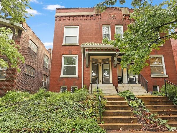 4246 Botanical Avenue, St Louis, MO 63110